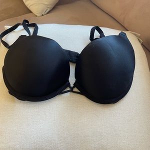 Black Bombshell Victoria Secret Bra 32C